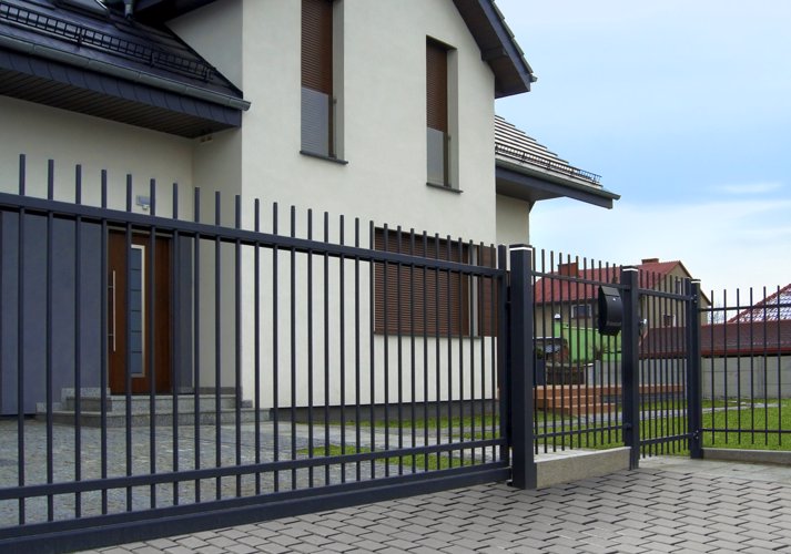 Jakie ogrodzenia najchętniej wybierali Polacy w 2020 r. – TOP 5 modeli firmy Plast-Met Systemy Ogrodzeniowe