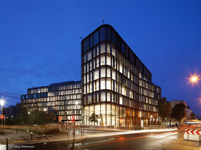 Ciepła ramka Super Spacer® w dwóch obiektach z certyfikacją BREEAM