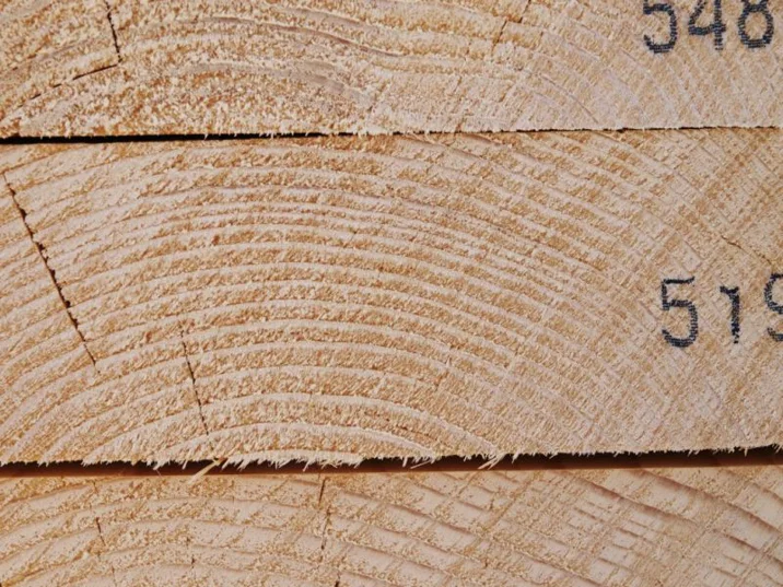 Drewno drewnu nie równe