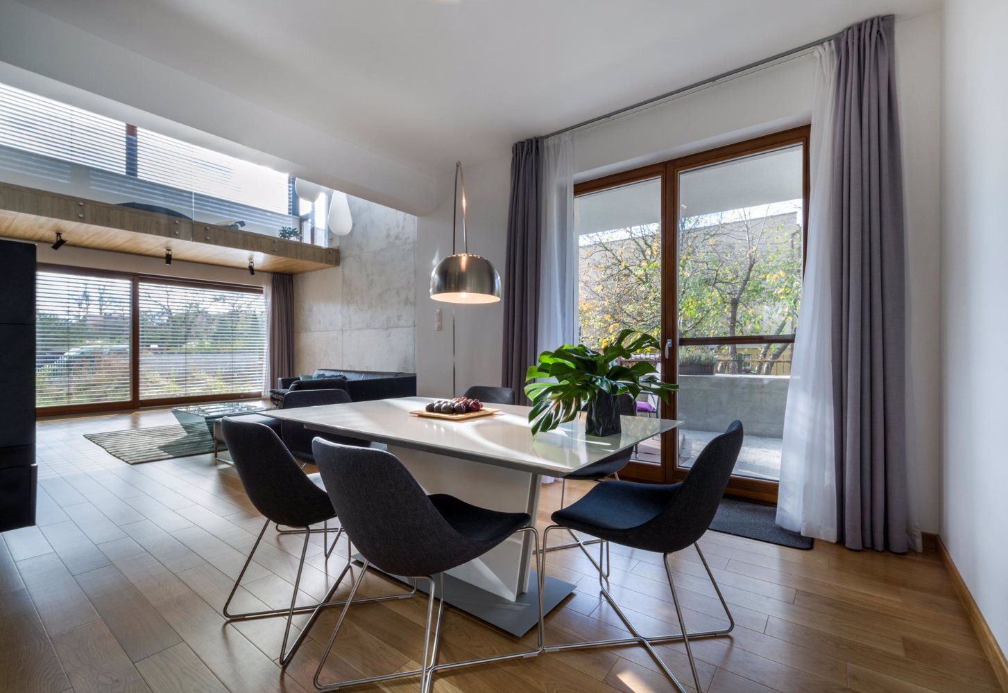 Okna drewniano-aluminiowe – elegancja i niezrównana trwałość