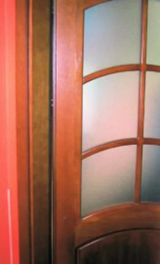 Drzwi wewnętrzne o konstrukcji płycinowej wykonana z płyty pilśniowej twardej (MDF)