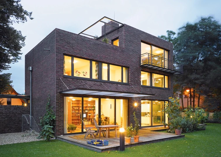 Na cztery strony świata – jak rozplanować okna w projekcie domu?