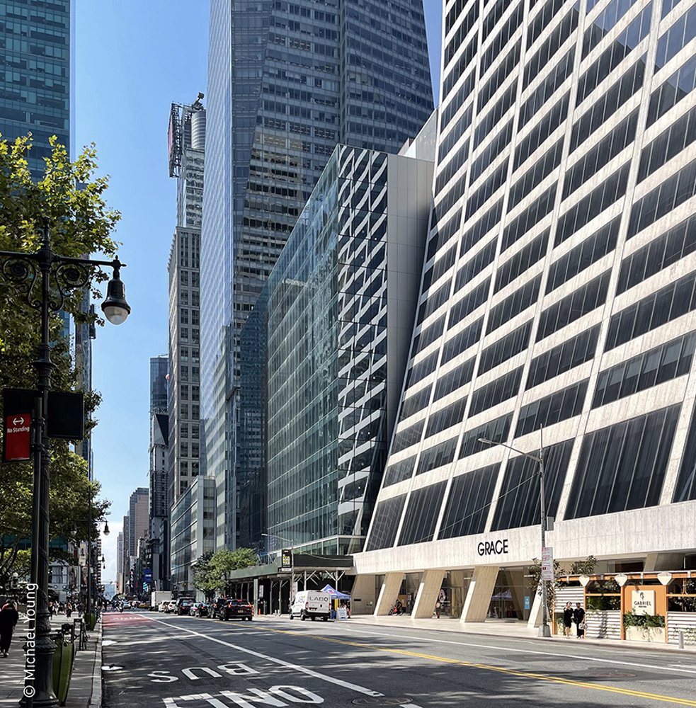 W mega projektach budowlanych Nowego Jorku koniecznością są nieskazitelne oszklenia 