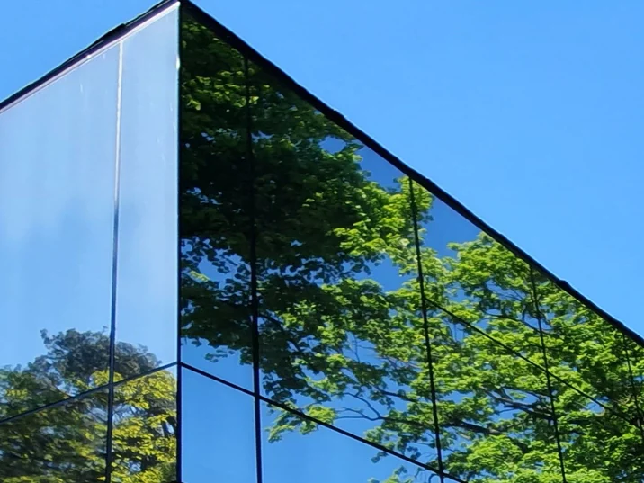 Szklane domy - najnowsze technologie umożliwiają planowanie w domach coraz większych okien