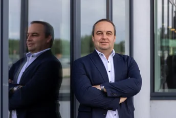 LiSEC wyznacza nowe standardy w obróbce szkła: spojrzenie na trendy w 2025 roku