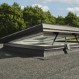 Firma VELUX wprowadza nowe okno do dachów płaskich 